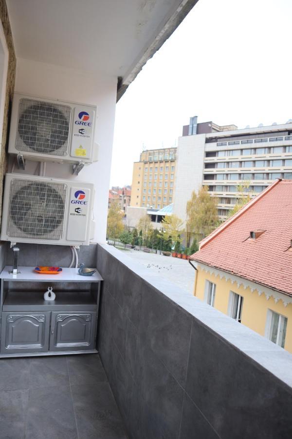 Apartament Sabrina Central Braşov Exteriör bild